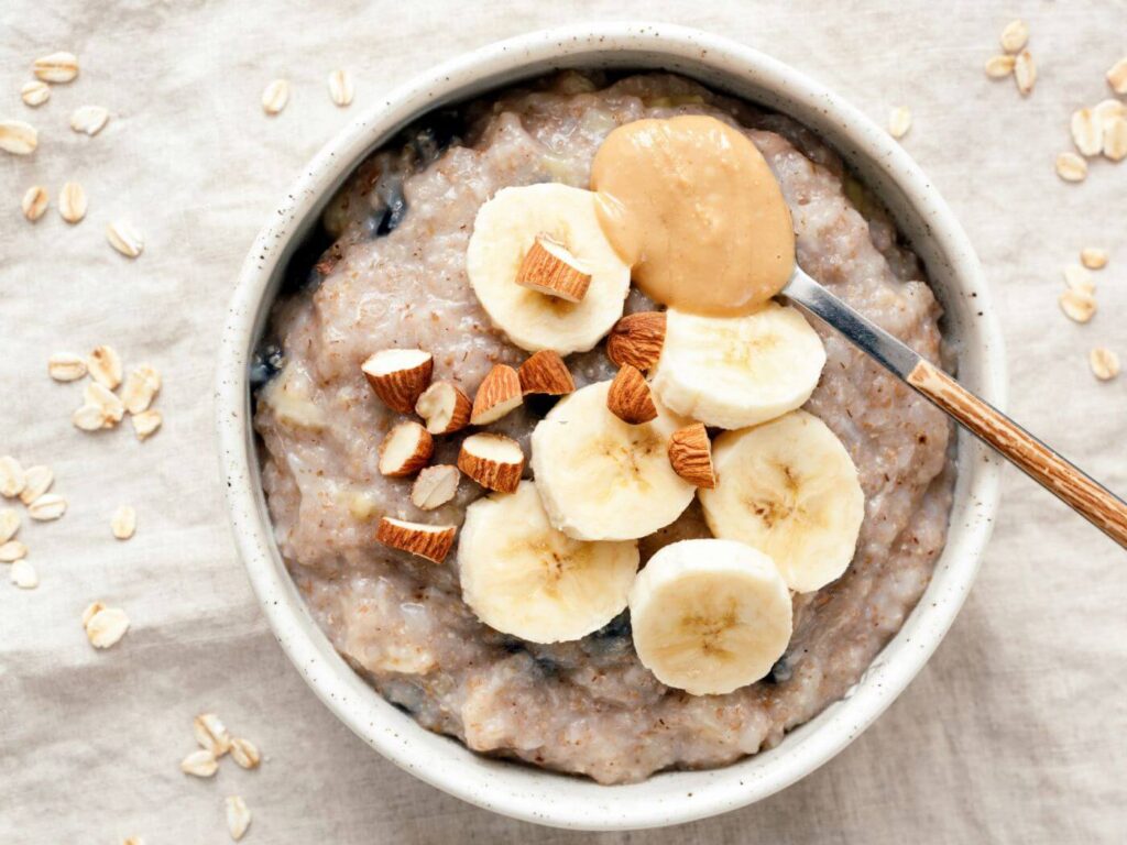 Banana Oatmeal with Grilled Apples