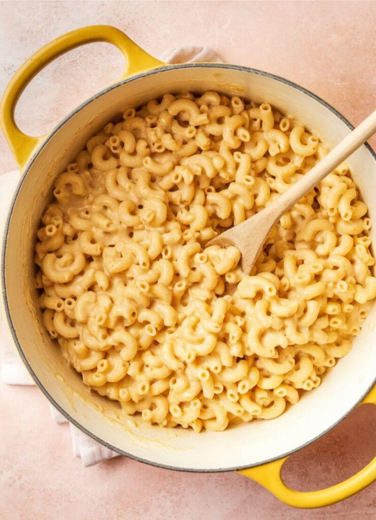 Camping mac & cheese meal